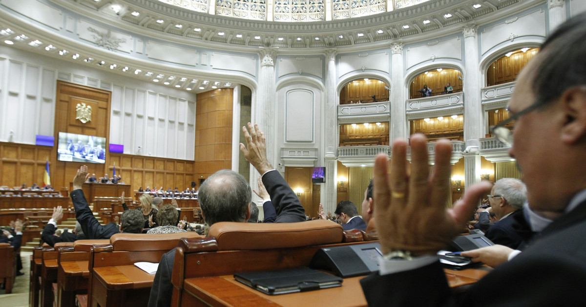 Declarațiile de avere ale demnitarilor dispar din forma lor actuală