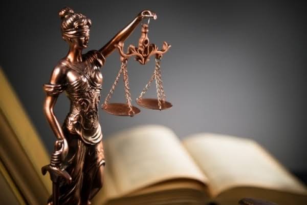 CJUE a decis că o persoană fizică poate fi ea însăși o „întreprindere" — ce înseamnă Hotărârea Outletico pentru asociații care dețin mai multe firme